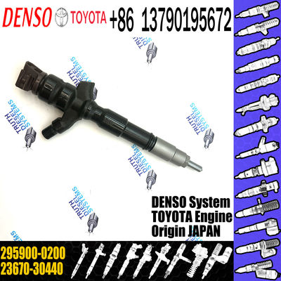Fuel Injector 23670-30440 23670-39435 295900-0250 295900-0200 For Toyota Hiace Dyna 1kd Ftv Euro 5