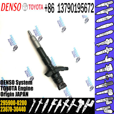 Common Rail Fuel Injector 23670-30440 23670-39435 295900-0250 295900-0200 For Toyota