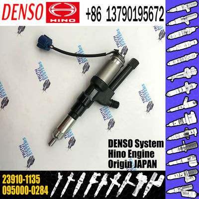 095000-0284 Diesel Engine Fuel Injector For HINO 23910-1136 23910-1135